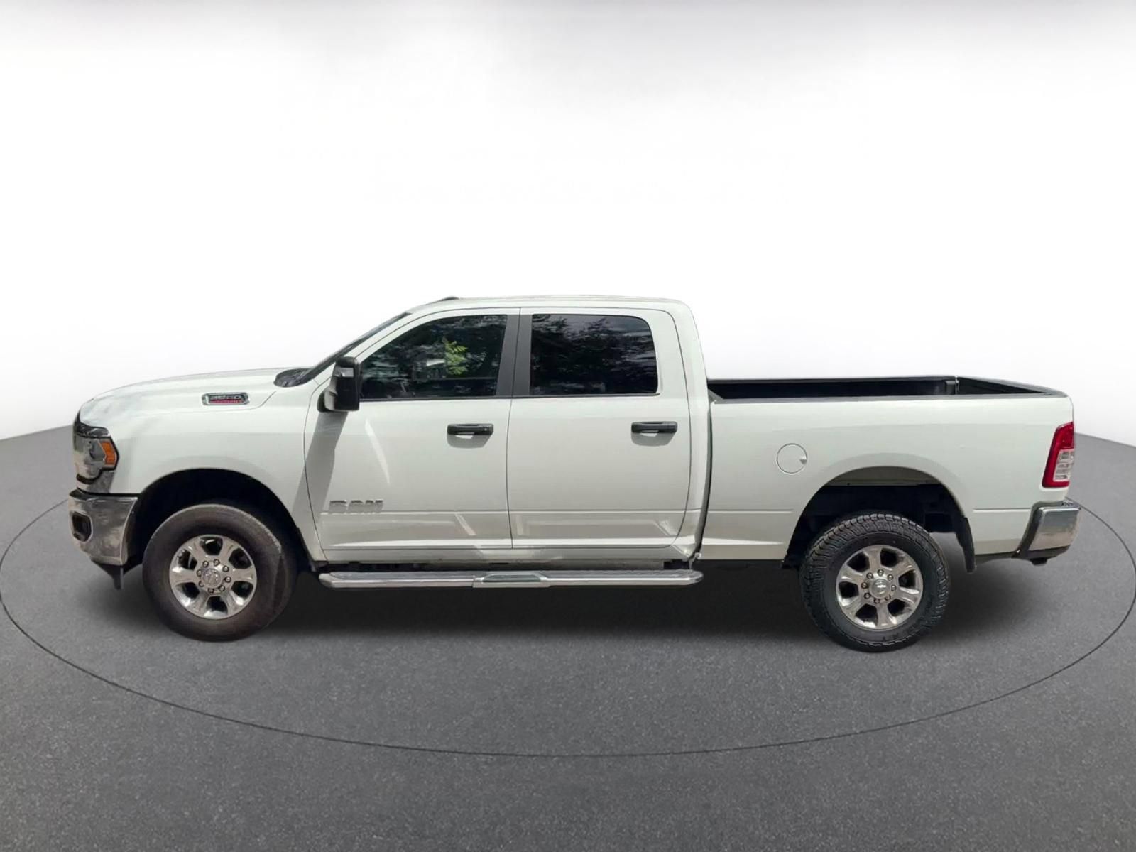 Used 2024 RAM 2500 Big Horn w/ Bed Utility Group AWD/4WD image 8