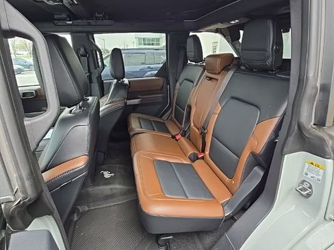 Used 2023 Ford Bronco Outer Banks image 9