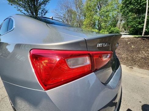 Certified 2017 Chevrolet Malibu LT FWD image 31