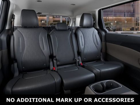 New 2026 Kia Carnival EX FWD image 16