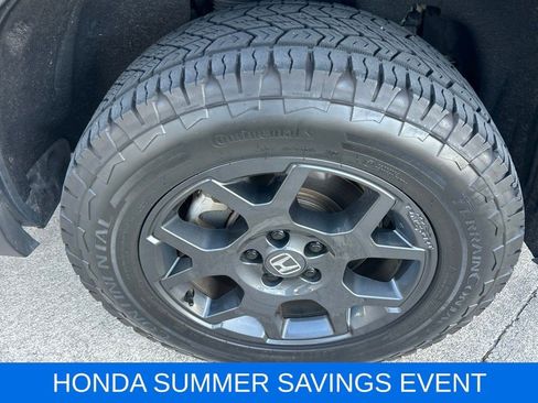 Used 2025 Honda Pilot TrailSport image 5