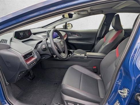 New 2026 Toyota Prius Plug-In Hybrid image 10