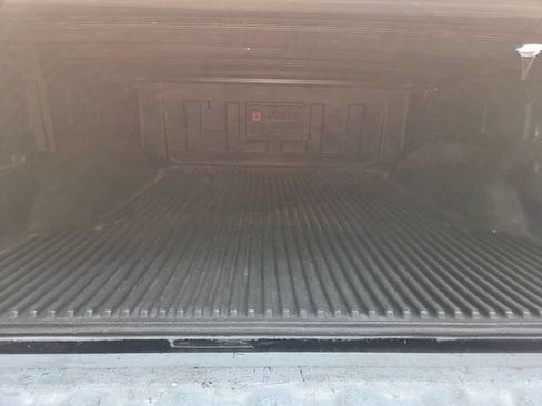 Used 2016 RAM 1500 Classic SLT AWD/4WD image 40