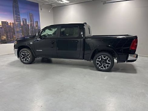 New 2026 RAM 1500 Laramie AWD/4WD image 4