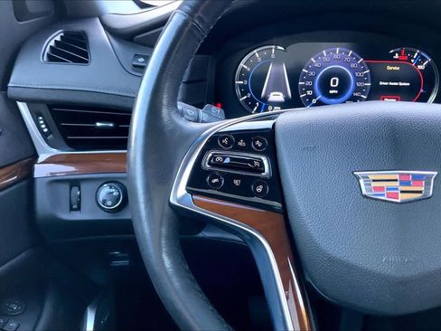 Used 2020 Cadillac Escalade Premium Luxury RWD image 24