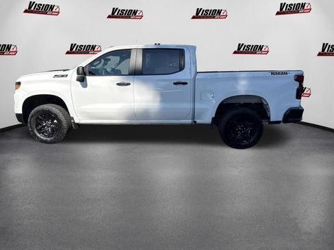 Used 2024 Chevrolet Silverado 1500 Custom Trail Boss w/ LPO, Dark Essentials Package AWD/4WD image 8