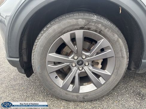 Used 2023 Ford Explorer XLT w/ Equipment Group 202A image 16