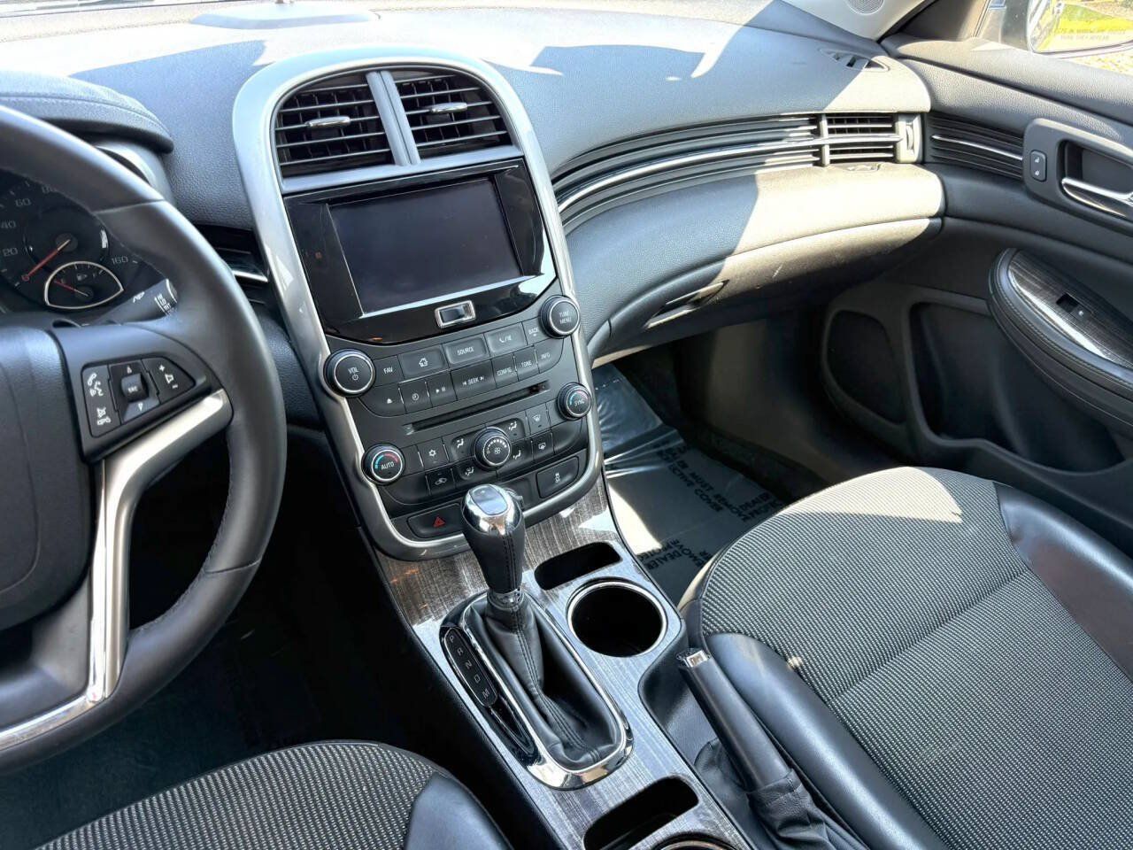 Used 2014 Chevrolet Malibu LT FWD image 18