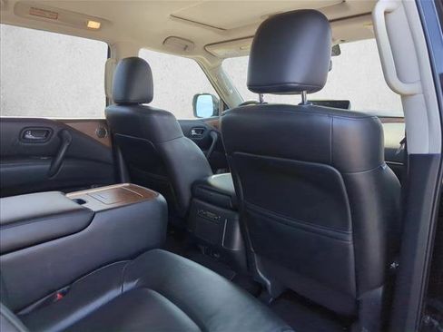 Used 2022 Nissan Armada SL w/ Captain's Chairs Package image 21