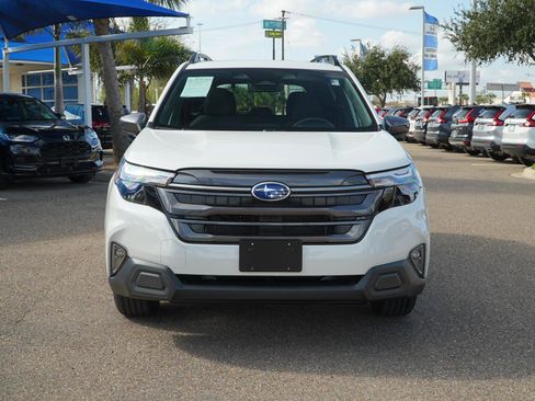 Used 2026 Subaru Forester Premium image 2