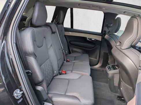 Certified 2025 Volvo XC90 B6 Plus w/ Protection Package Premier image 22