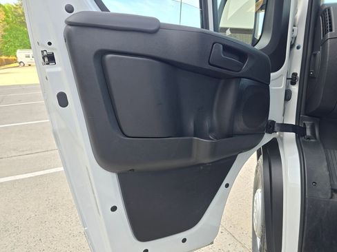 Used 2024 RAM ProMaster 2500 FWD image 31