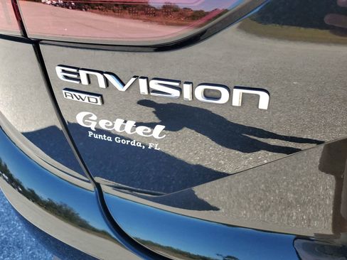 Used 2025 Buick Envision Preferred image 40