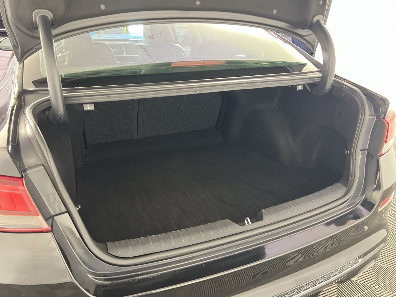 Used 2019 Kia Optima S w/ S Panoramic Sunroof Package FWD image 27