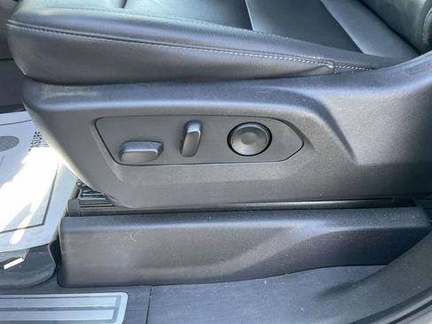 Used 2024 Chevrolet Silverado 1500 LT Trail Boss w/ Convenience Package II image 11