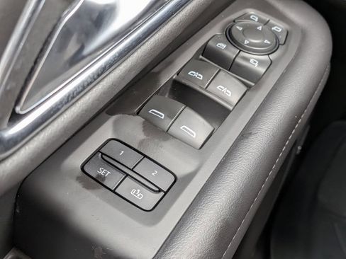 Certified 2022 Chevrolet Suburban LT w/ Luxury Package RWD image 22