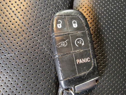 Used 2018 Dodge Durango Citadel RWD image 32