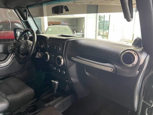 Used 2011 Jeep Wrangler Unlimited Sahara w/ Dual Top Group image 30