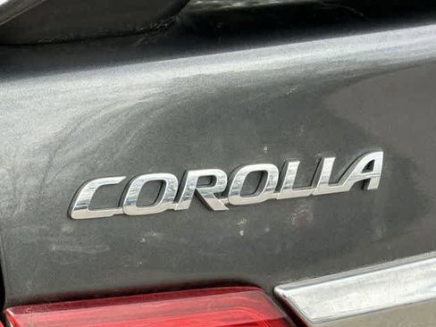 Used 2012 Toyota Corolla S image 16