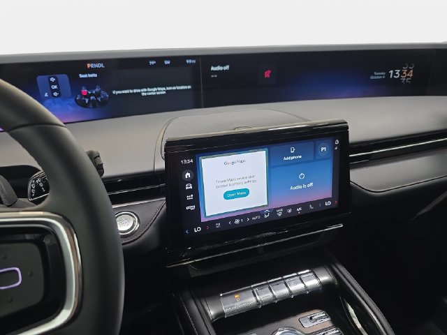 New 2026 Lincoln Nautilus Premier w/ Jet Appearance Package AWD/4WD image 17