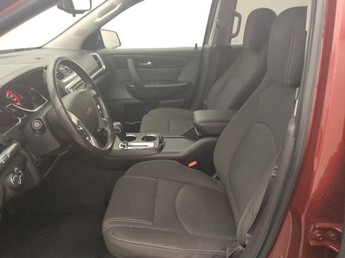 Used 2015 GMC Acadia SLE image 17