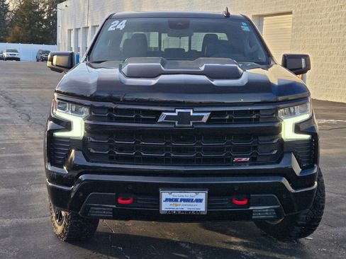 Used 2024 Chevrolet Silverado 1500 LT Trail Boss w/ LT Trail Boss Premium Package image 3