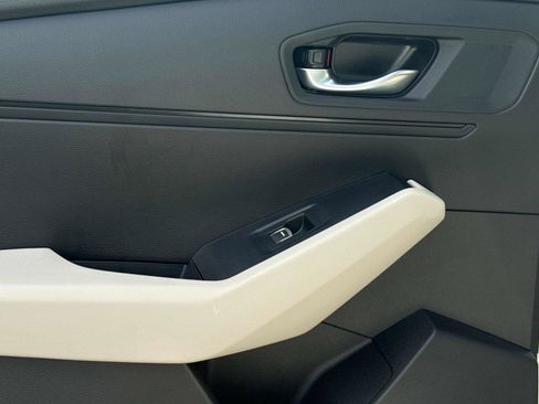 Certified 2025 Honda Accord SE image 12