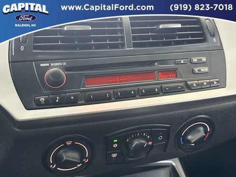 Used 2005 BMW Z4 2.5i RWD image 24