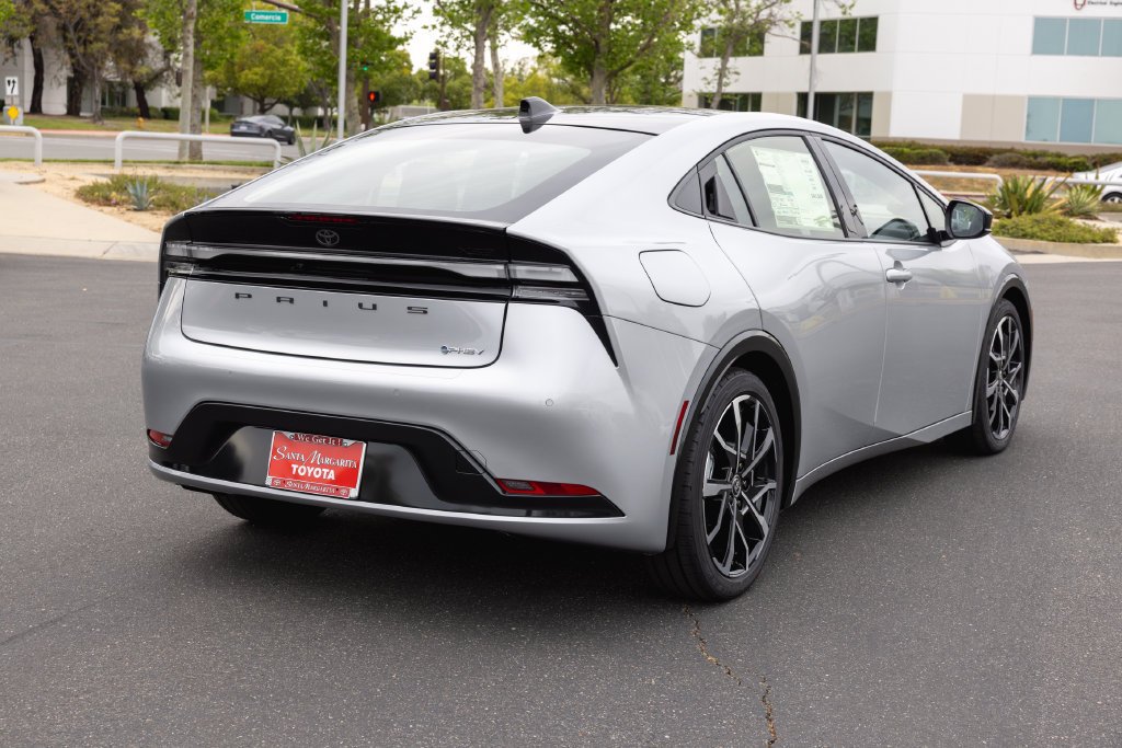 New 2027 Toyota Prius Plug-In Hybrid w/ Limited Premium Package FWD image 5