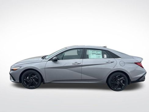 New 2026 Hyundai Elantra SEL Sport Premium FWD image 9