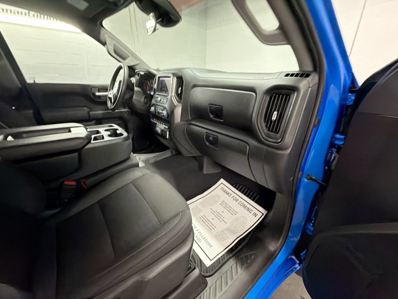 Certified 2025 Chevrolet Silverado 1500 Custom RWD image 27