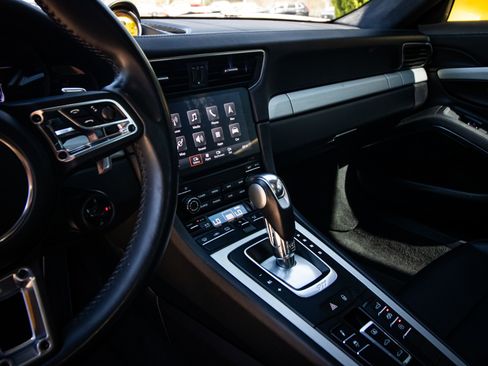 Used 2019 Porsche 911 Carrera GTS RWD image 30