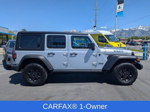 Used 2023 Jeep Wrangler Unlimited AWD/4WD image 2
