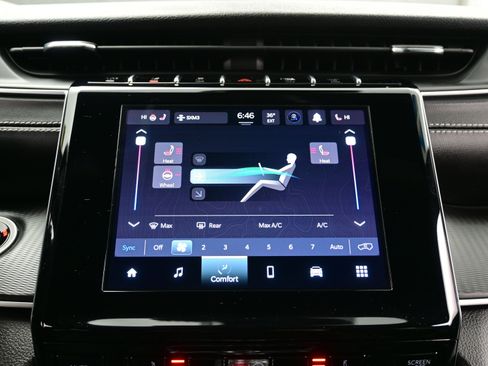 Used 2024 Jeep Grand Cherokee Altitude image 20