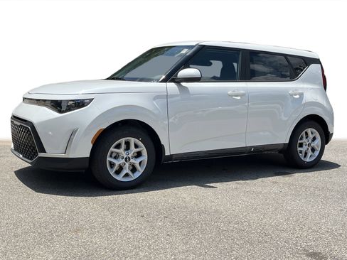 New 2025 Kia Soul LX w/ LX Technology Package image 18