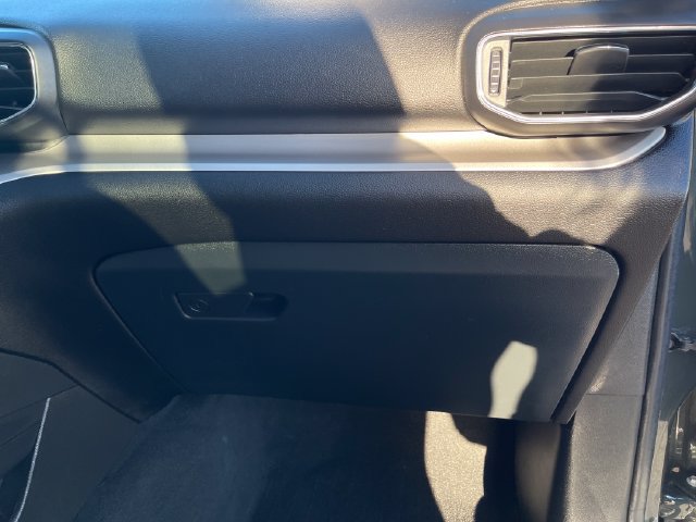Used 2023 Ford Explorer XLT w/ Equipment Group 202A AWD/4WD image 39