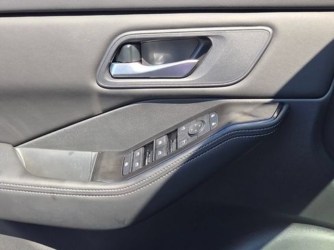 New 2026 Nissan Rogue SV FWD image 26