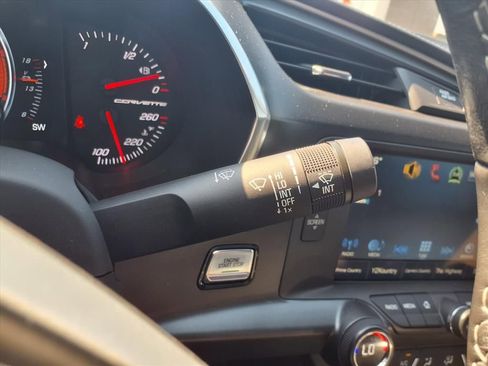 Used 2019 Chevrolet Corvette Stingray image 17