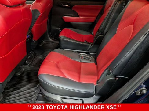 Used 2023 Toyota Highlander XSE AWD/4WD image 28