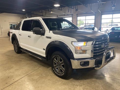 Used 2015 Ford F150 XLT w/ Equipment Group 302A Luxury image 3