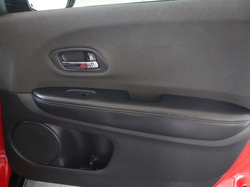 Used 2019 Honda HR-V Sport image 12