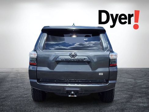 Used 2015 Toyota 4Runner SR5 RWD image 6