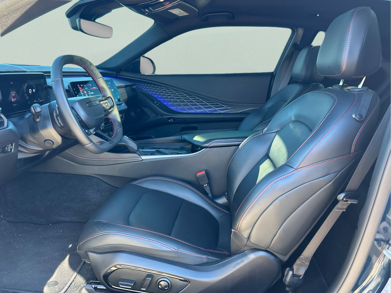 Used 2024 Dodge Charger Daytona R/T w/ Plus Group AWD/4WD image 9