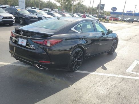 Used 2024 Lexus ES 350 F Sport image 3