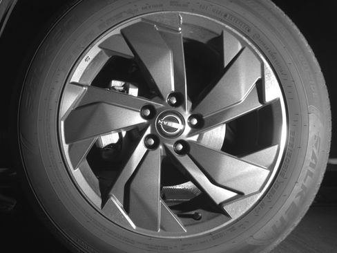 Used 2025 Nissan Rogue SV image 12