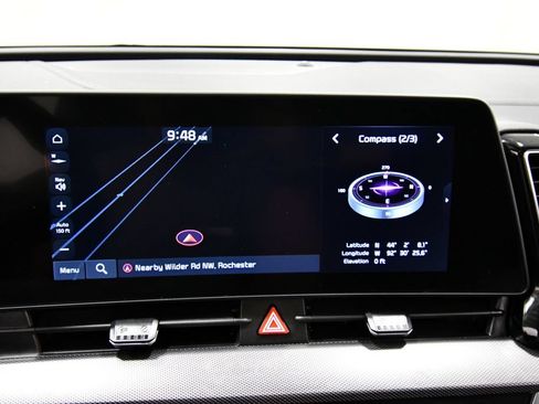 Certified 2025 Kia Sportage SX Prestige AWD/4WD image 25