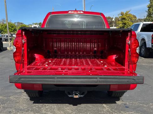 Used 2021 Toyota Tundra Platinum AWD/4WD image 11