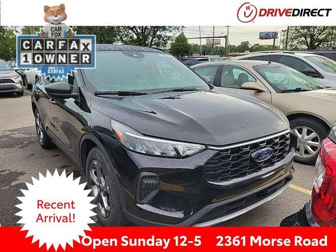 Used 2025 Ford Escape ST-Line FWD image 1