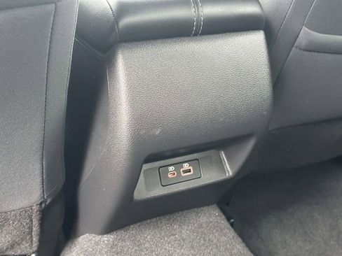 Used 2024 Nissan Altima 2.5 SV image 14