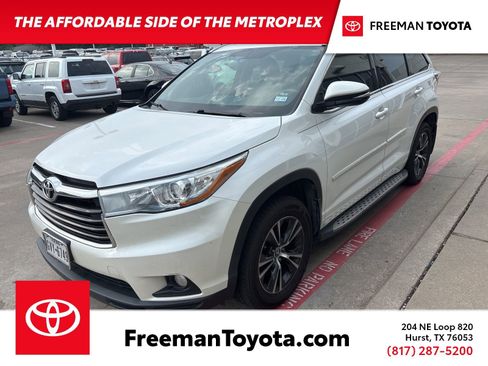 Used 2016 Toyota Highlander XLE FWD image 1